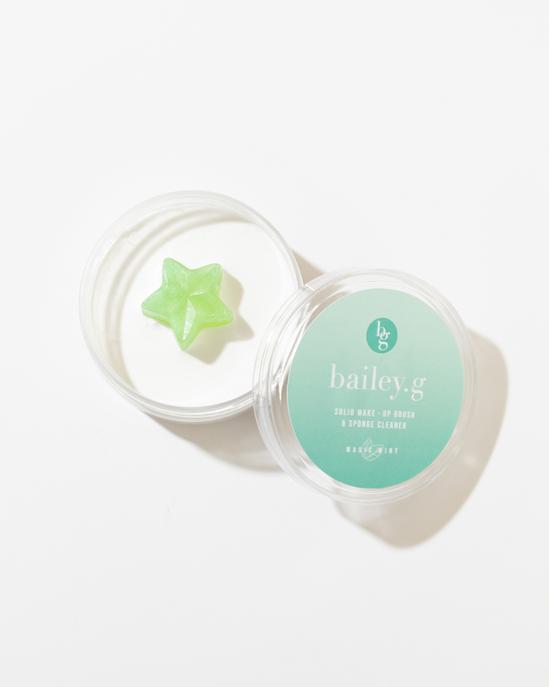 bailey.g solid make-up brush cleaner: Magic Mint