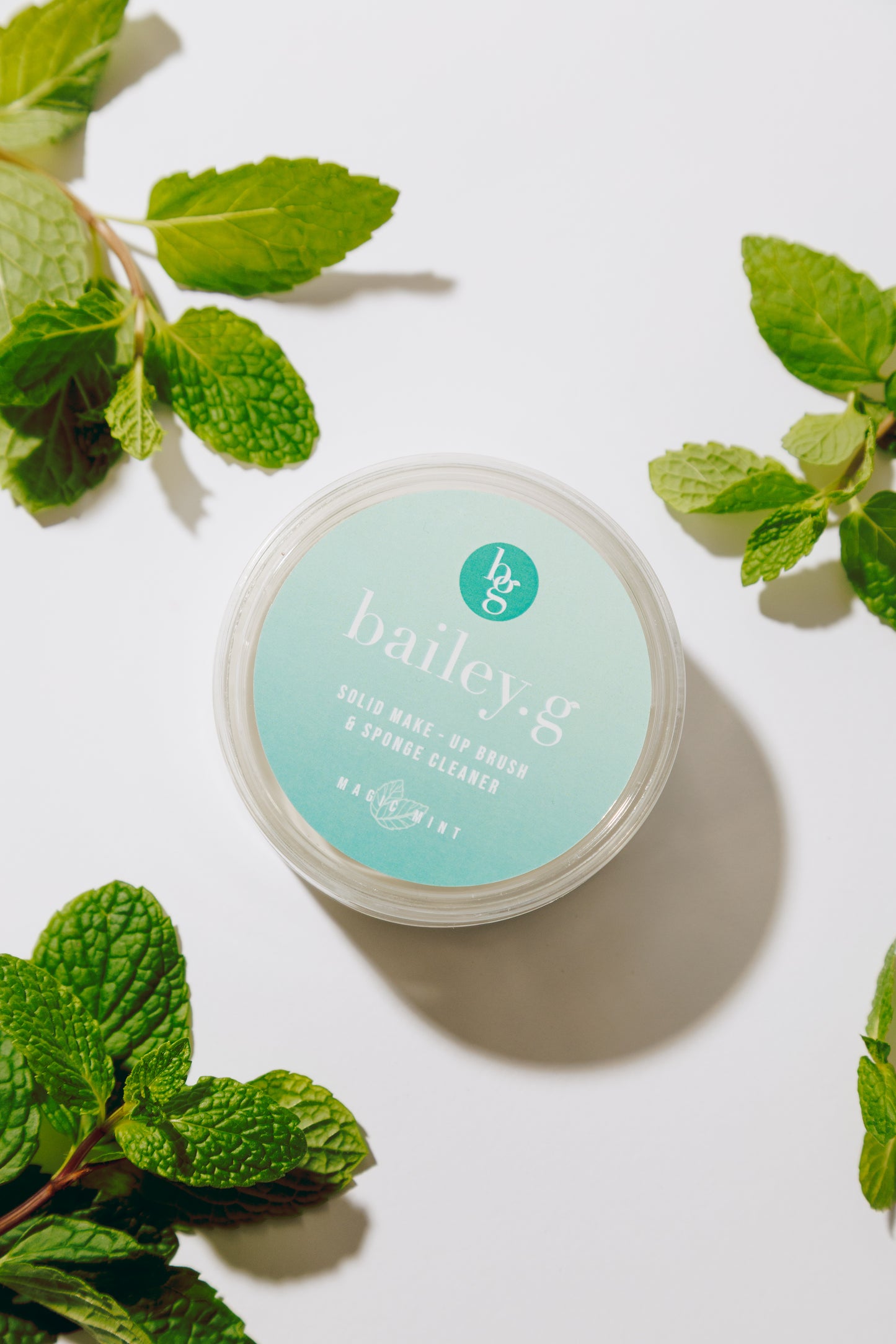 bailey.g solid make-up brush cleaner: Magic Mint