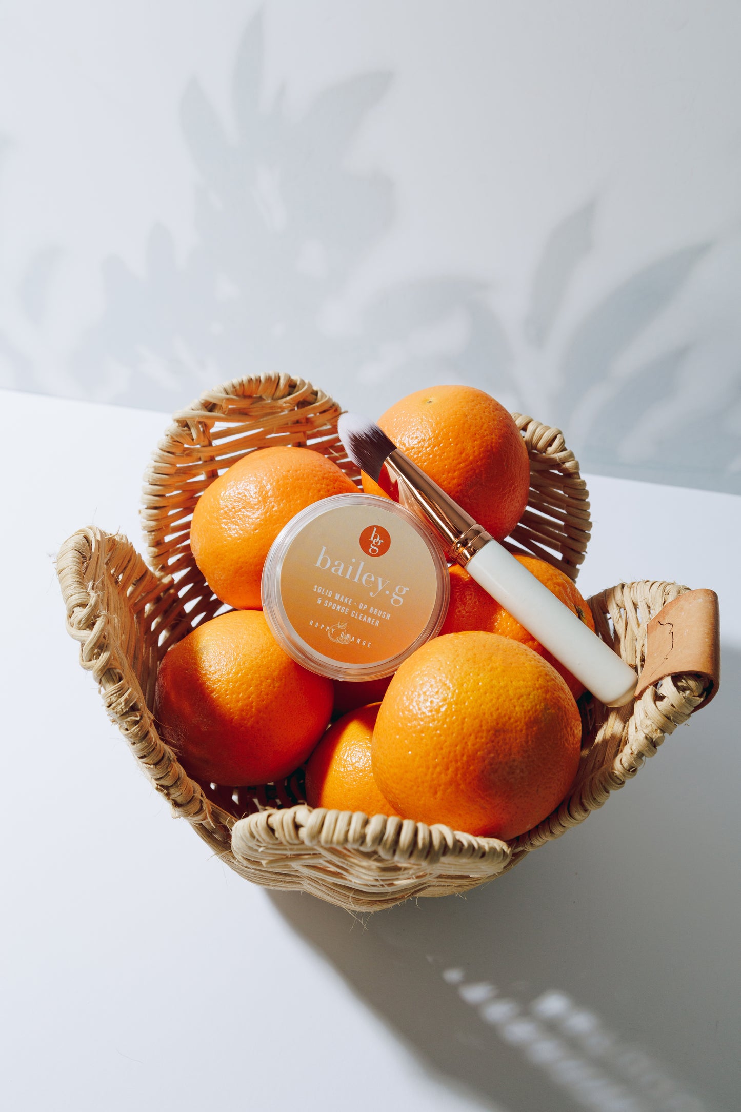 bailey.g solid make-up brush cleaner: Happy Orange