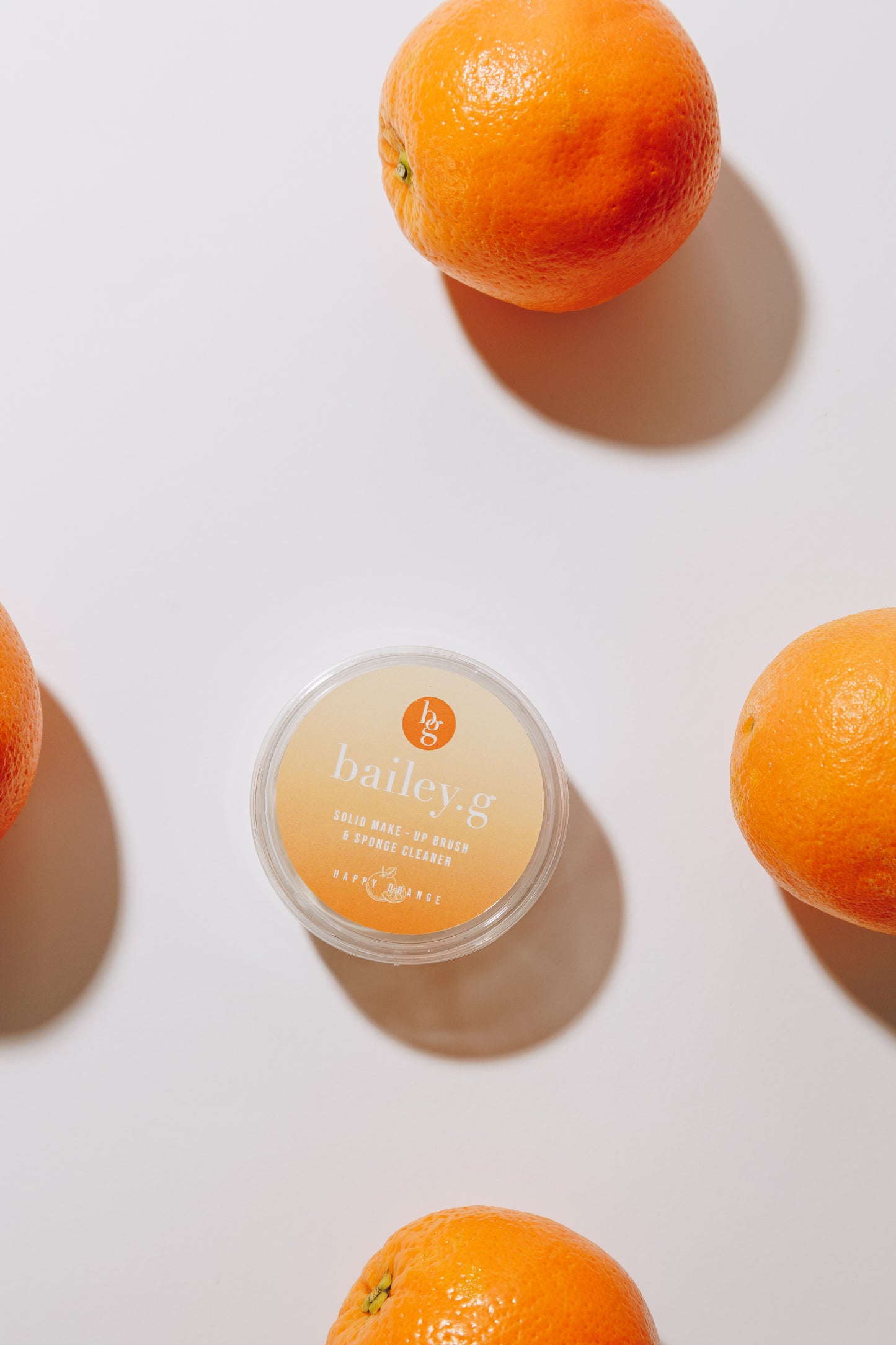 bailey.g solid make-up brush cleaner: Happy Orange
