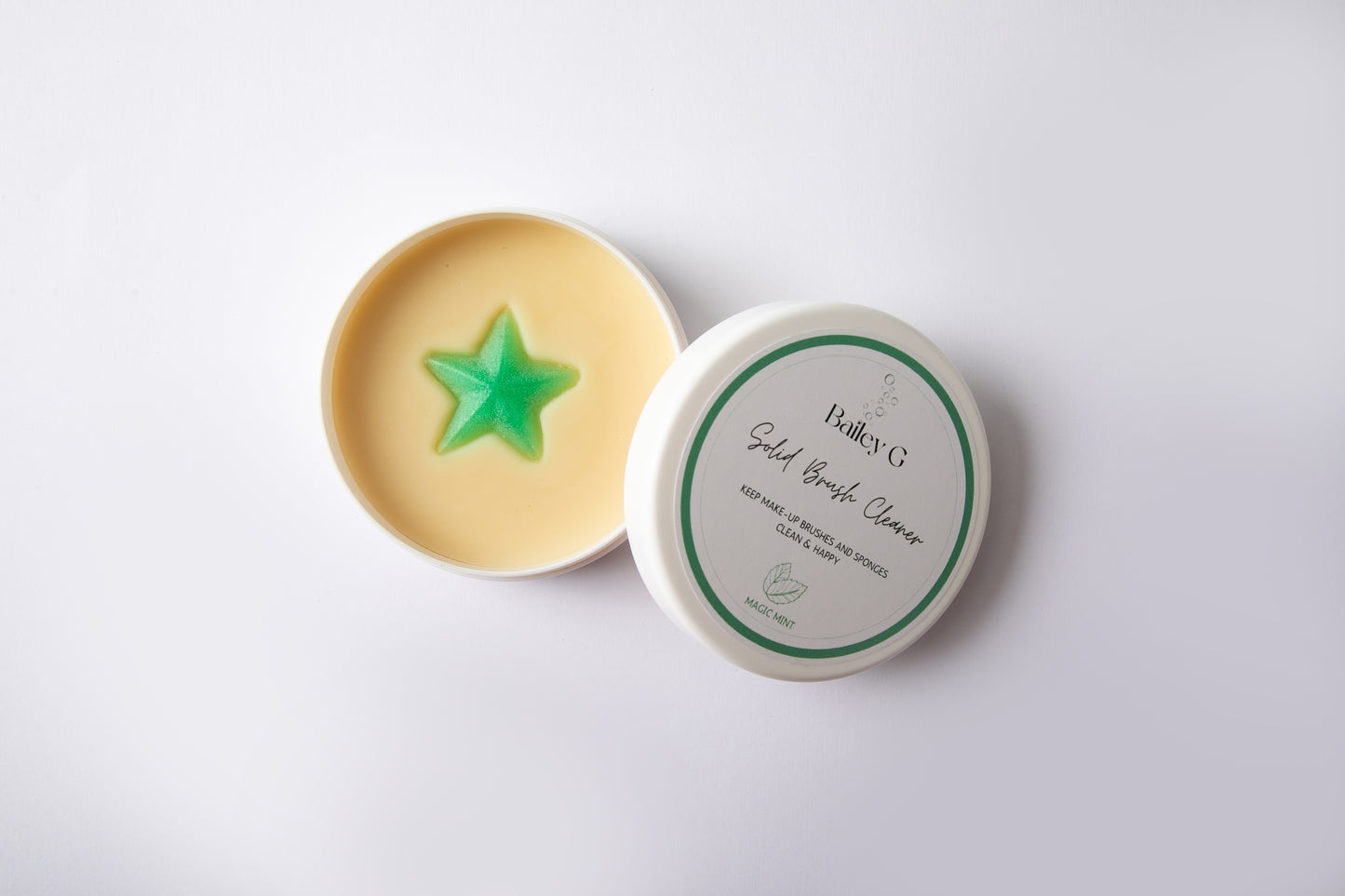 Solid Make-Up Brush Cleaner: Magic Mint