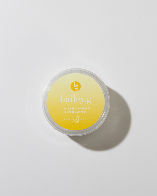 bailey.g solid make-up brush cleaner: Pear & Freesia